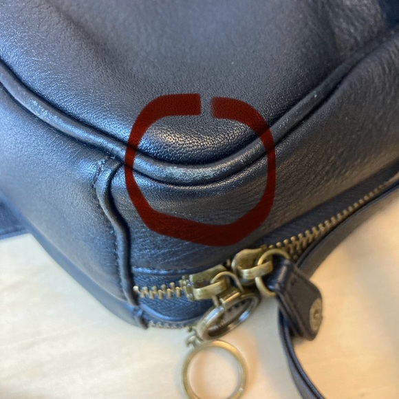 Minooy Black Leather “Naya” Crossbody Bag - Picture 14 of 15